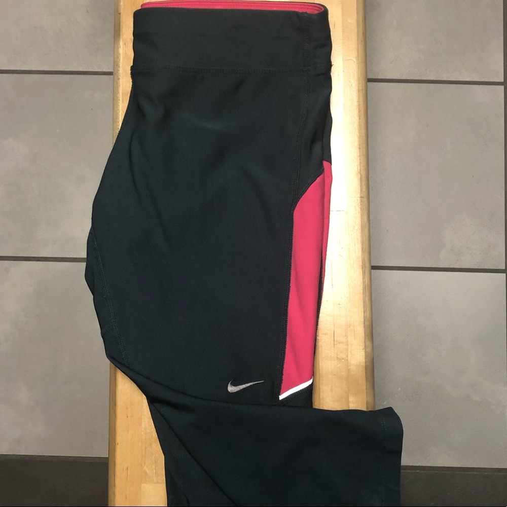 Nike Dri-Fit workout capris